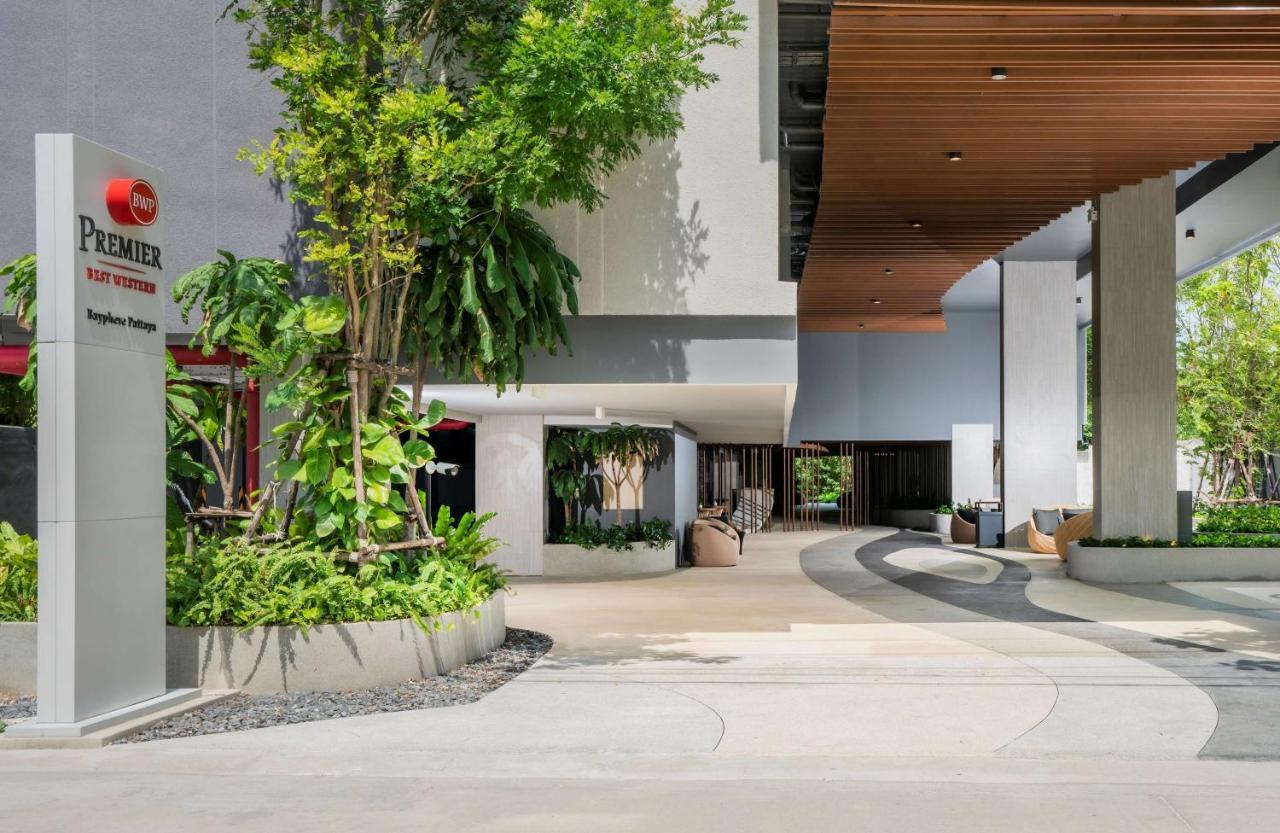 Best Western Premier Bayphere Pattaya - SHA Extra Plus Na Chom Thian Exterior foto The entrance of the hotel