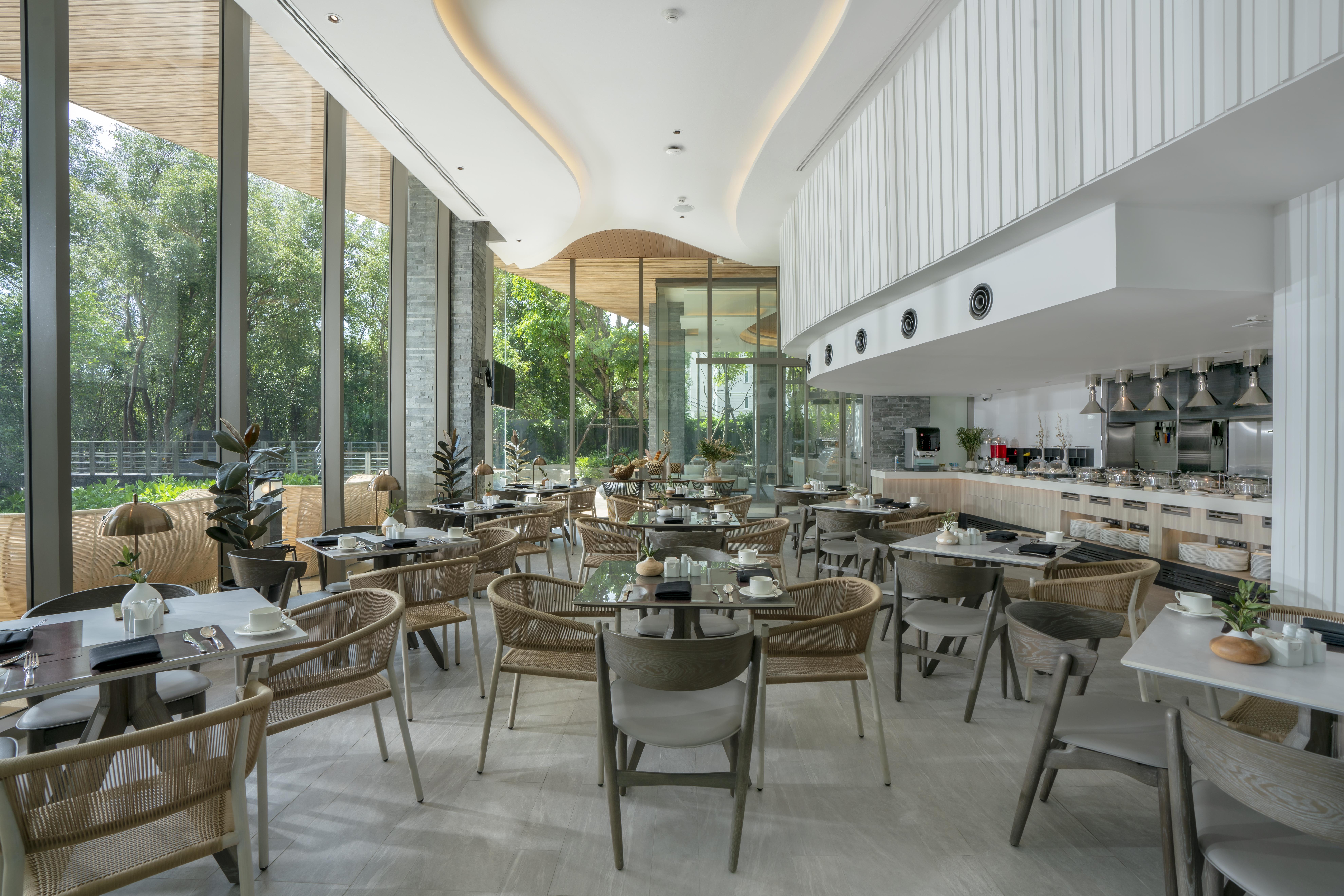 Best Western Premier Bayphere Pattaya - SHA Extra Plus Na Chom Thian Exterior foto The restaurant