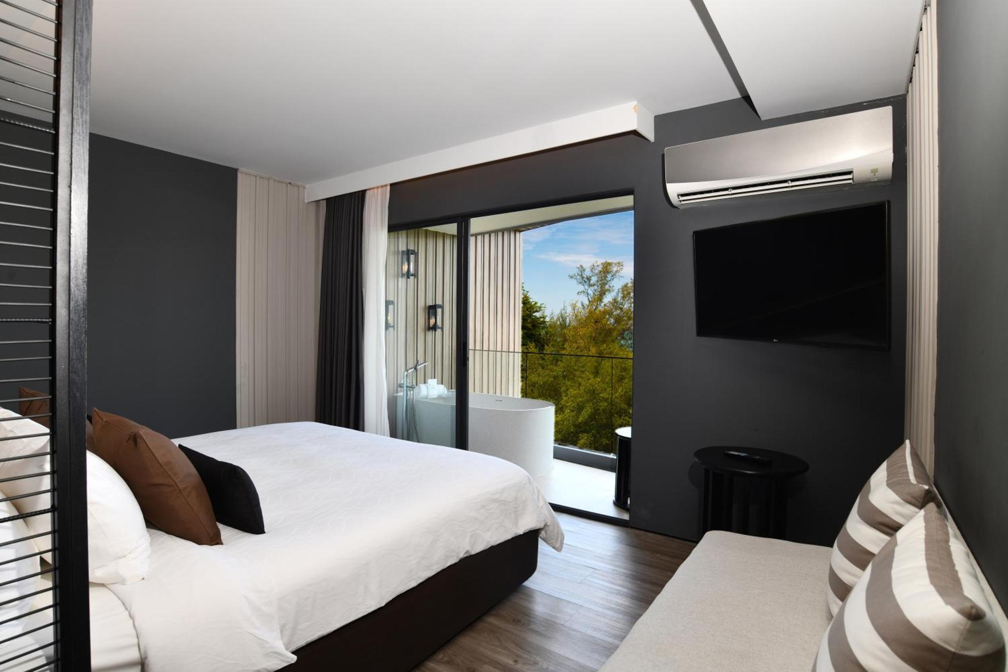 Best Western Premier Bayphere Pattaya - SHA Extra Plus Na Chom Thian Exterior foto Deluxe Room